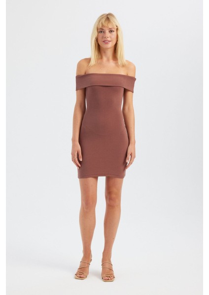 Kadın Omuzları Açık Mini Vücut Şekillendirici Elbise Mocha Kahvesi