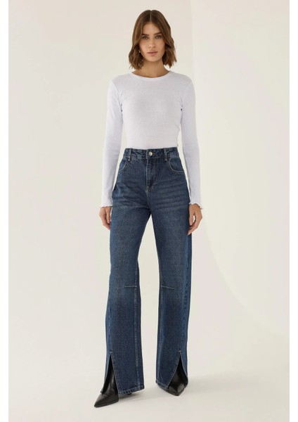 Kadın Orta Bel Yarık Detaylı Düz Bacak Kot Pantolon Koyu Mavi Denim