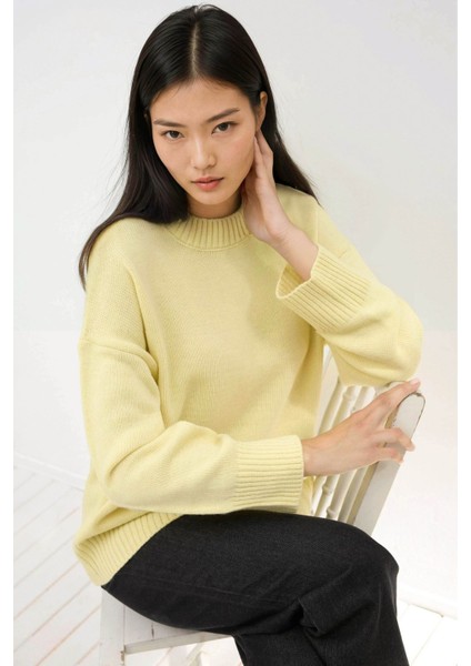 Kadın Bisiklet Yaka Relax Fit Yumuşak Triko Kazak Limon Sarısı