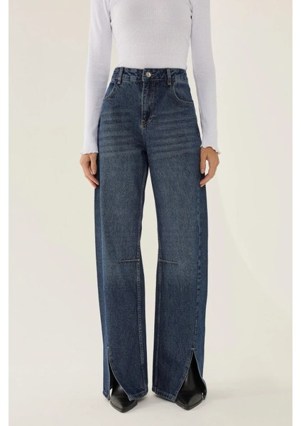 Kadın Orta Bel Yarık Detaylı Düz Bacak Kot Pantolon Koyu Mavi Denim