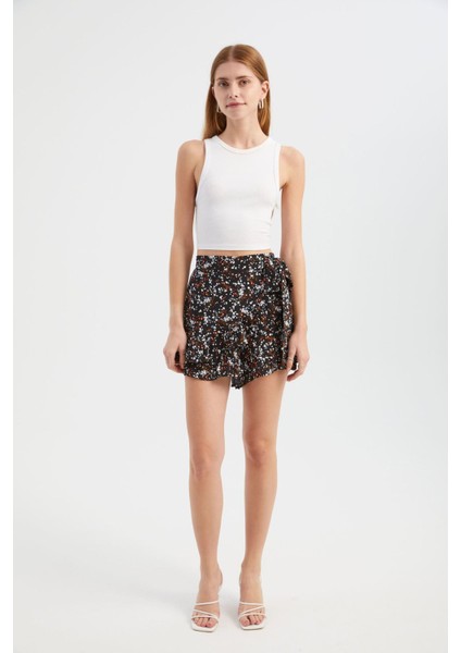 Kadın Kemer Detaylı Çiçek Desenli Yüksek Bel Şort Siyah