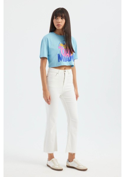 Kadın Grafik Desenli Kırpılmış Tişört Mavi