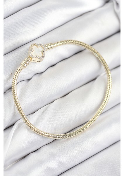 Pirinç Charm Zirkon Taşlı Yonca Model Gold Renk Kadın Bileklik BLK-34417