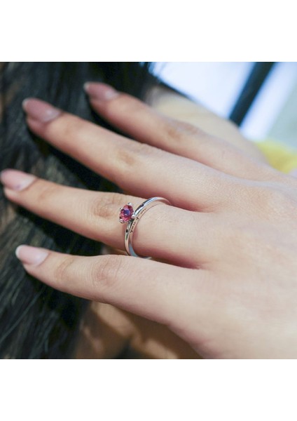 925 Ayar Gümüş Kırmızı Taşlı Kalp Sen ve Ben Yüzük Işıklı Kutuda fırsatları