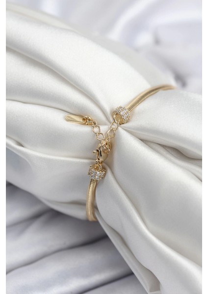 Pirinç VIP Seri Gold Renk Kutup Yıldızı Model Kadın Bileklik - TJ-BB7937 fiyatları