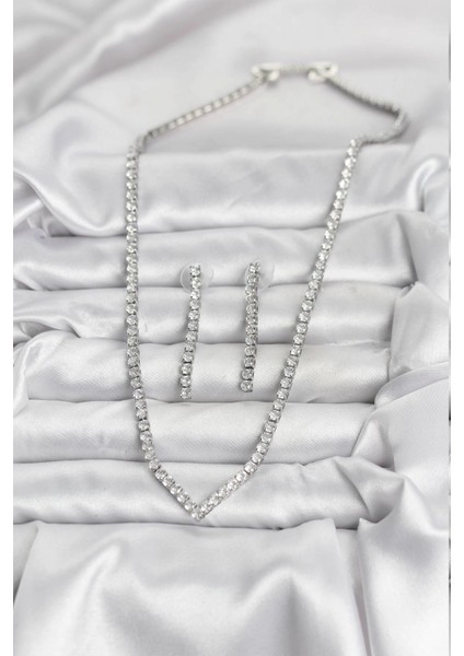 Gümüş Renk Zirkon Taşlı Kadın Kolye Küpe Seti - TJ-BKO10638 fiyatları