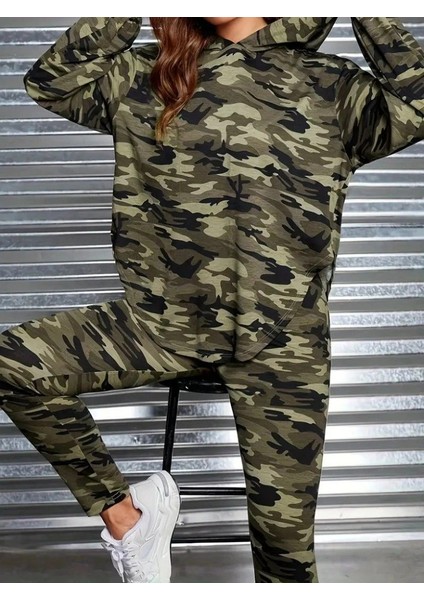 Kadın Uzun Kollu Kapşonlu Kamuflaj Desenli Bluz ve Pantolon Tayt Ikili Takım modelleri