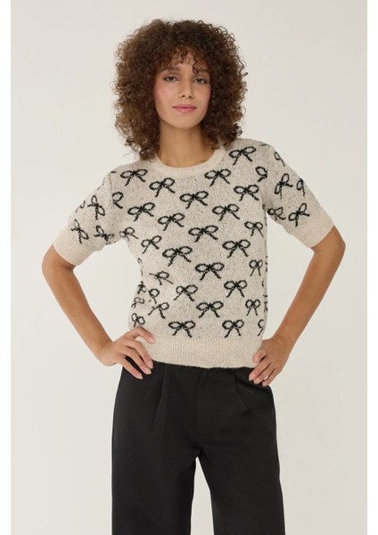 Kadın Fiyonk Desenli Kısa Kollu Triko Kazak Çok Renkli