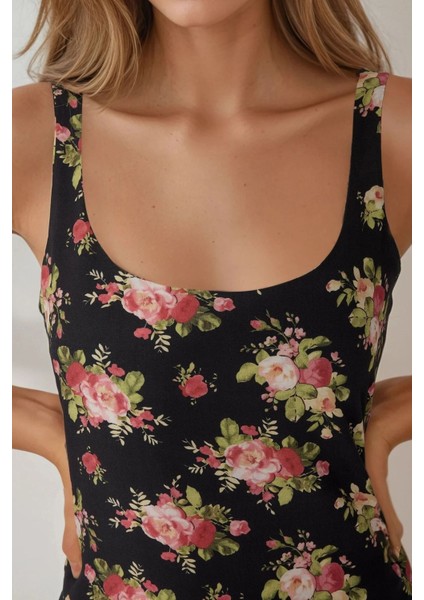 Kadın U Yaka Çiçek Desenli Mini Elbise Siyah