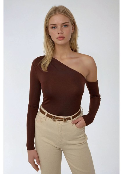 Kadın Drape Detaylı Asimetrik Yaka Esnek Body Kestane Kahvesi