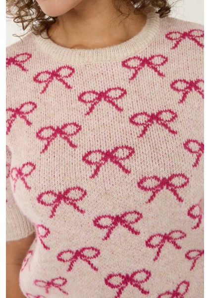 Kadın Fiyonk Desenli Kısa Kollu Triko Kazak Neon Pembe