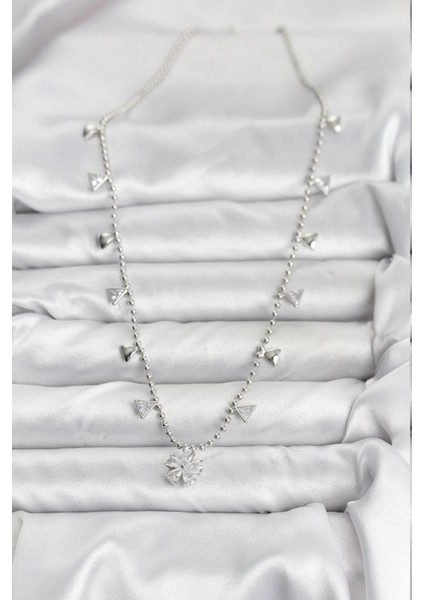 Pirinç Gümüş Renk Zirkon Taşlı Çiçek Model Kadın Kolye - TJ-BKO10652 fiyatları