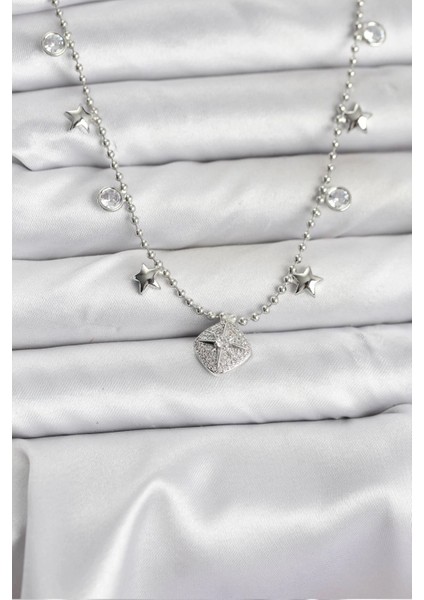 Pirinç Gümüş Renk Zirkon Taşlı Kutup Yıldızı Model Kadın Kolye - TJ-BKO10657