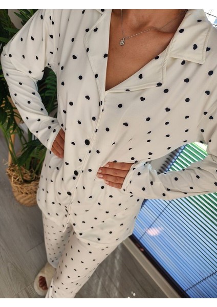 - Milan Siyah Puanlı Kadın Pijama Takımı fırsatları