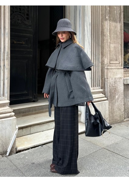 Antrasit Livia Pelerin Detaylı Kaşe Kaban modelleri