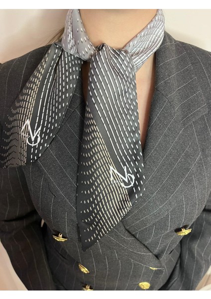 Çizgili Siyah Uzun Boyun Fuları