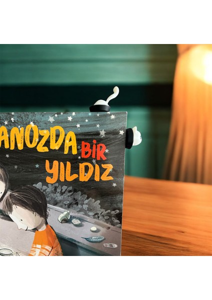 Olivian’s Coffee 3D Kedi Kitap Ayracı – Sevimli ve Esnek Tasarım | Okuma Tutkunlarına Hediye