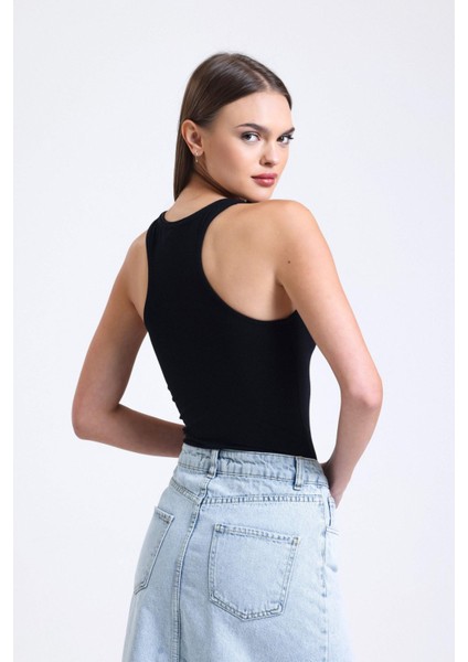 Kadın Yuvarlak Yakalı Temel Askılı Tişört Siyah