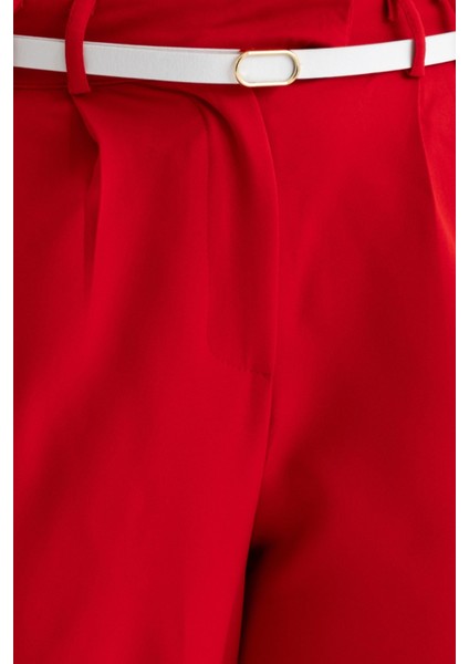 Kadın Kemerli Yüksek Bel Havuç Kesim Pantolon Kırmızı