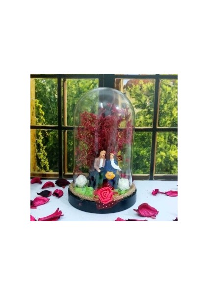 Fanus Teraryum Sevgiliye Hediye Bankta Sevgililer Temalı Kuru Çiçekli