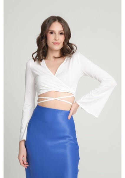 Kruvaze Kol Volanlı Bluz fırsatları