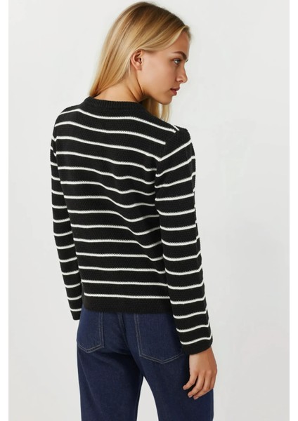 Kadın Düğmeli Şeritli Hırka Siyah