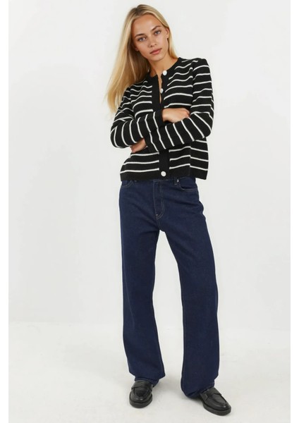 Kadın Düğmeli Şeritli Hırka Siyah