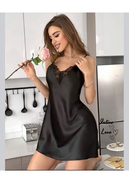 Intive Yakası V Yaka Siyah Satenden Ince Askılı Feminen Gecelik