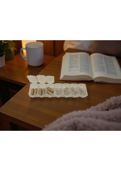 Q More Bağışıklık Destek Takviyesi | C Vitamini + Çinko + Selenyum + Propolis + Beta Glukan + Probiyotik | 60 Kapsül + Haftalık Vitamin Hap Kutusu (Set) modelleri