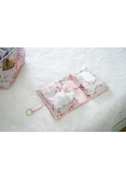 Bebek Alt Açma Çantası - Portatif Katlanabilir Çok Bölmeli Bakım Çantası (Pembe) fırsatları