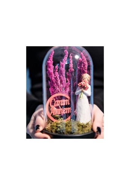 Teraryum Fanus Canım Annem Yazılı Çiçek Tutan Kadın Temalı Hediye