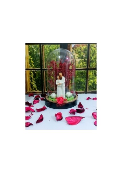 Fanus Teraryum Sarılan Aile Temalı Evlilik Yıldönümü Hediyesi