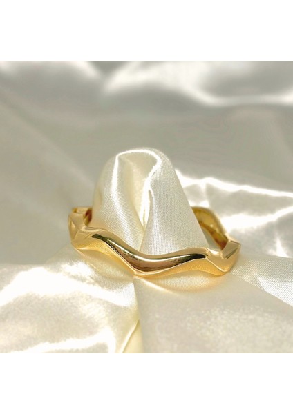 Dalgalı Şık Kelepçe Gold fırsatları