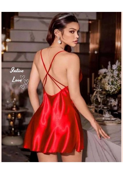 Intive Kırmızı Göğsü ve Yakası Dantel Detaylı Sırt Dekolteli Çapraz Askılı Saten Gecelik