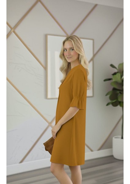 Şık Rahat Kesim Kırmızı V Yaka Volan Kol Elbise fiyatları