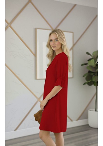 Şık Rahat Kesim Kırmızı V Yaka Volan Kol Elbise fiyatları