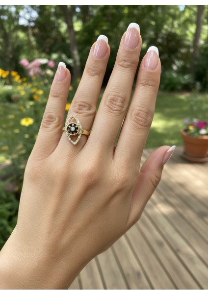 Lucky Model Taşlı Dönen Gold Renk Stres Yüzüğü (Üzerindeki Küçük Figür Dönmektedir)