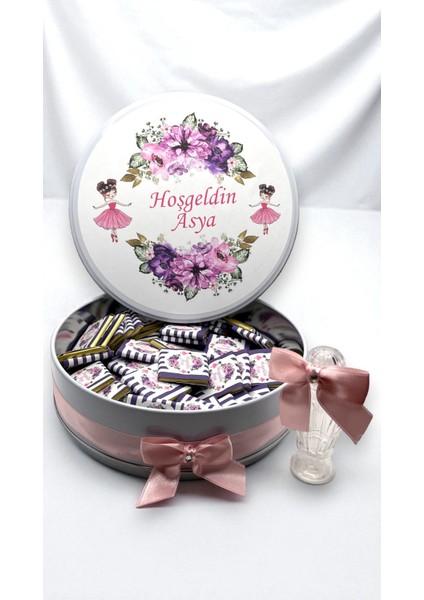 Abla Kardeş Temalı Isme Özel Kız Bebek Çikolatası