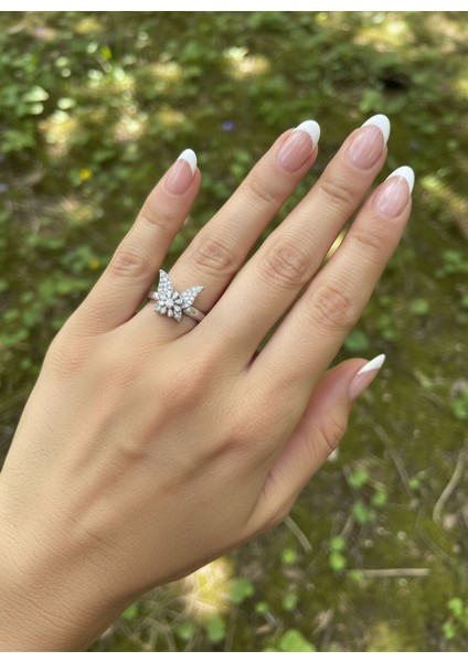 Kelebek ve Çiçek Modelli Dönen Stres Yüzüğü Silver Renk (Çiçek Figürü Dönmektedir) fiyatları