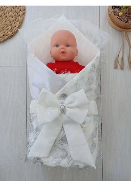 Yenidoğan İzmir İncisi Tül İşlemeli Pamuklu Fiyonklu Kundaklı Lüks 3lü Alt Açma Seti Gümüş modelleri