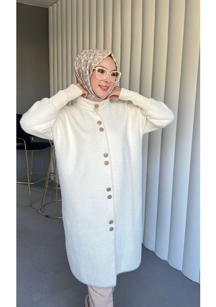 Kadın Kışlık Düğmeli Oversize Triko Hırka – Yumuşak Dokulu Sıcak Tutarlı Şık Model | Tuén Collection fiyatları