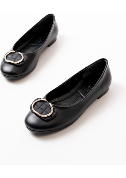 İNF-325 Siyah Tokalı Aksesuarlı Günlük Kadın Babet modelleri