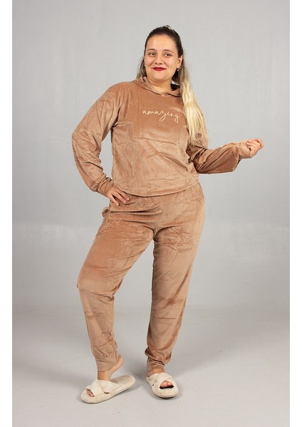 Büyük Beden Premium Kadife Kapüşonlu Camel Takım Lüks, Konforlu ve Şık Eşofman Takımı fiyatları