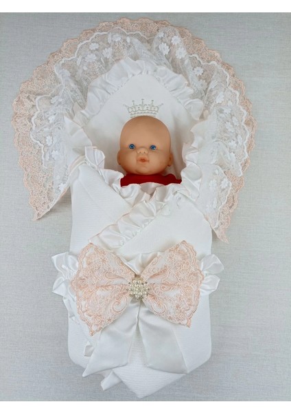 Yenidoğan Sahra Taç Nakışlı Trilüks Kundak Bebek Battaniyesi Ekru