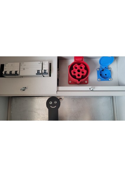 Sıemens 5X32A + 2X16A 22KW Elektrikli Araç Için Şarj Panosu modelleri