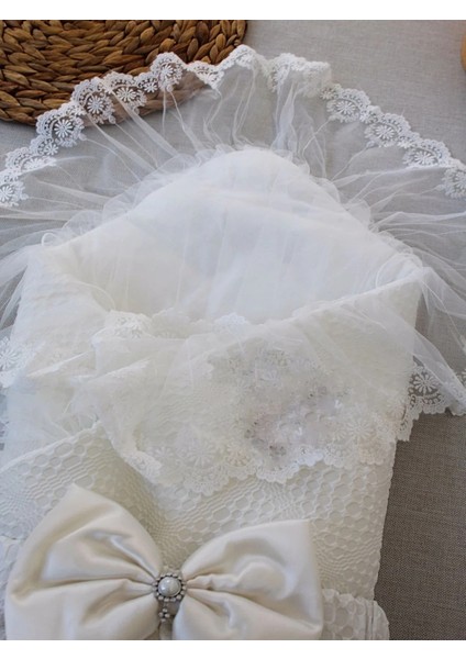 Yenidoğan Erguvan Kenar Fistolu Kundak Bebek Battaniyesi Ekru fiyatları