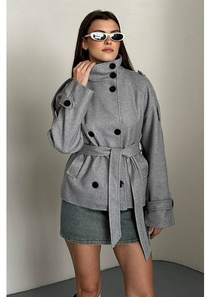 Düğmeli Kuşaklı Kaşe Kısa Kaban fiyatları