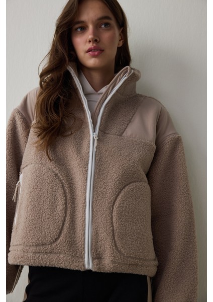 Bej Termal Etkili Fermuarlı Polar Ceket fiyatları
