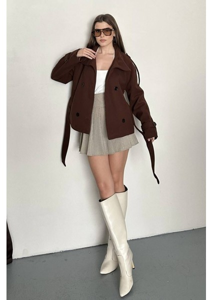 Düğmeli Kuşaklı Kaşe Kısa Kaban fiyatları