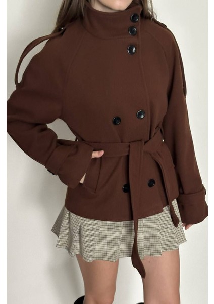 Düğmeli Kuşaklı Kaşe Kısa Kaban indirimleri